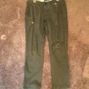 Abercrombie & Fitch Ripped Slim Jeans